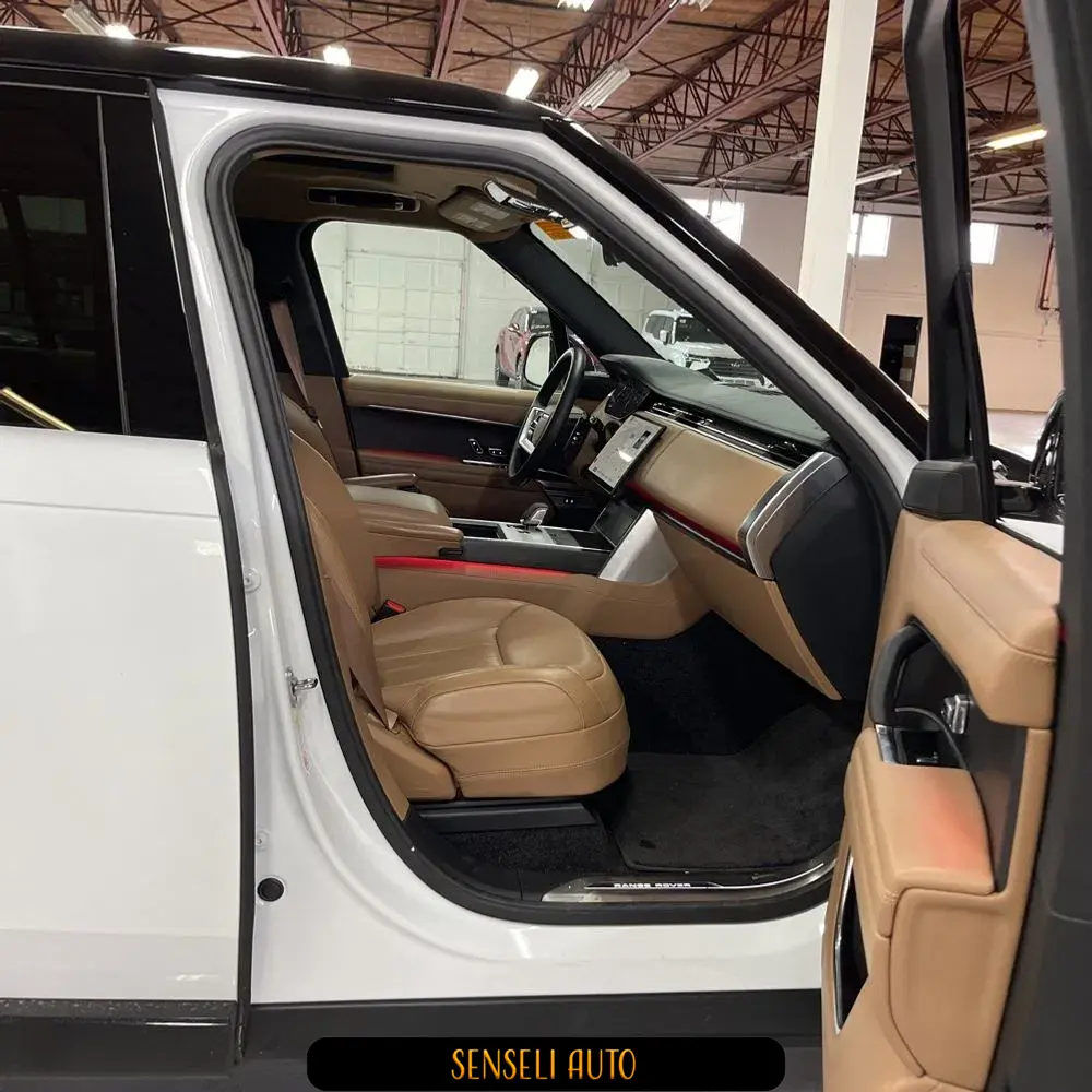 2025 Land Rover Range Rover P400 SE