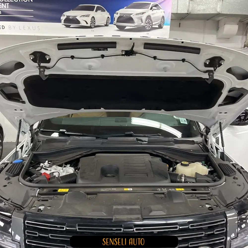 2025 Land Rover Range Rover P400 SE