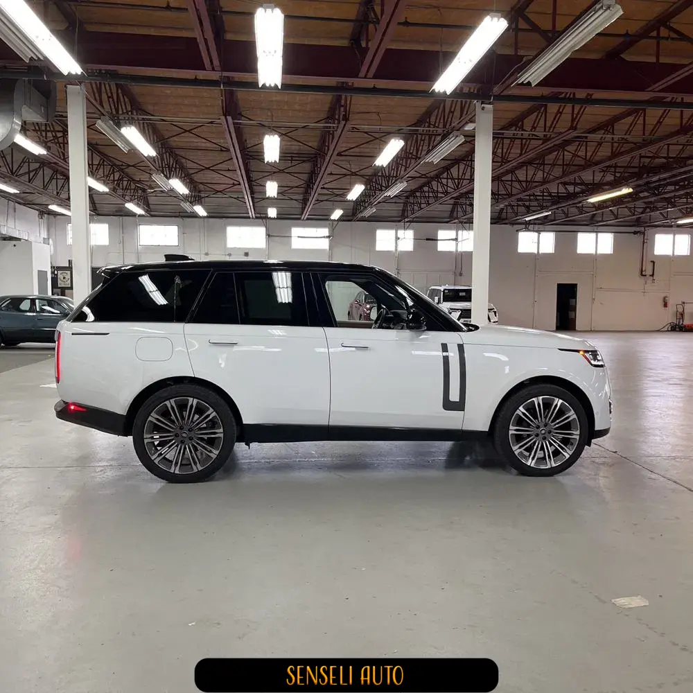 2025 Land Rover Range Rover P400 SE