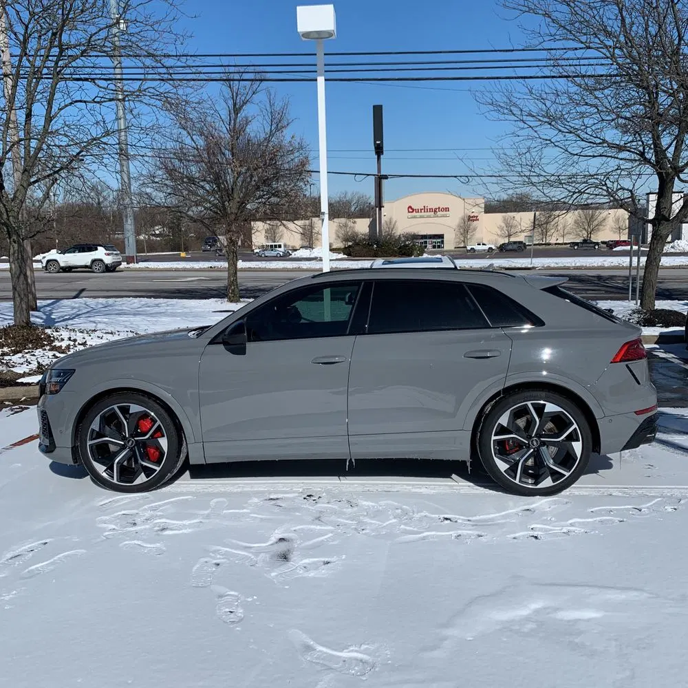 2024 Audi RS Q8 Base