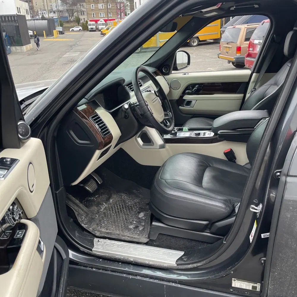 2020 Land Rover Range Rover P525 HSE