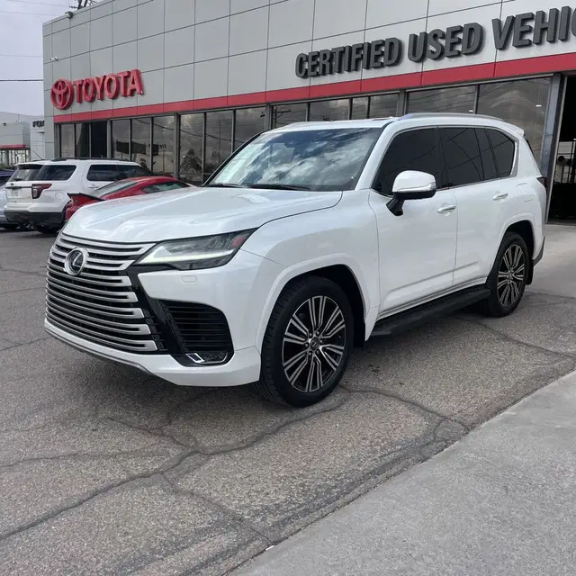 2023 Lexus LX 600 Luxury