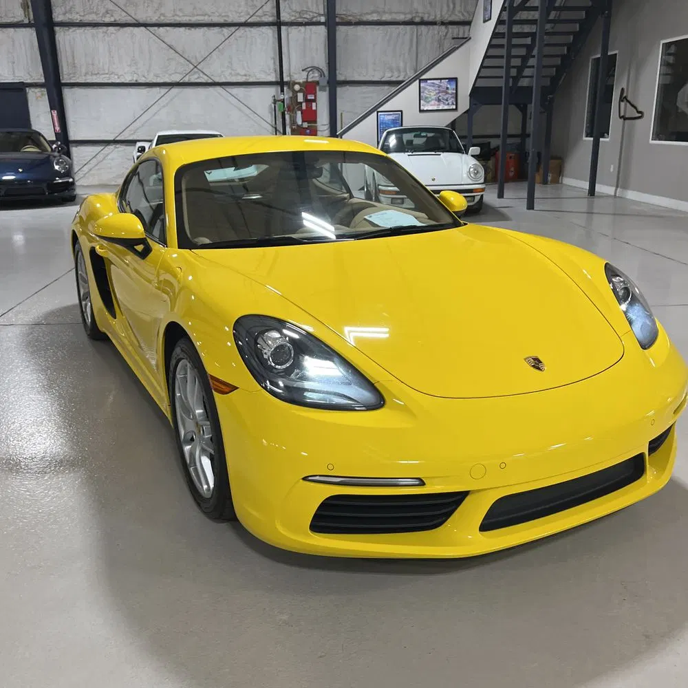 2017 Porsche 718 Cayman Base