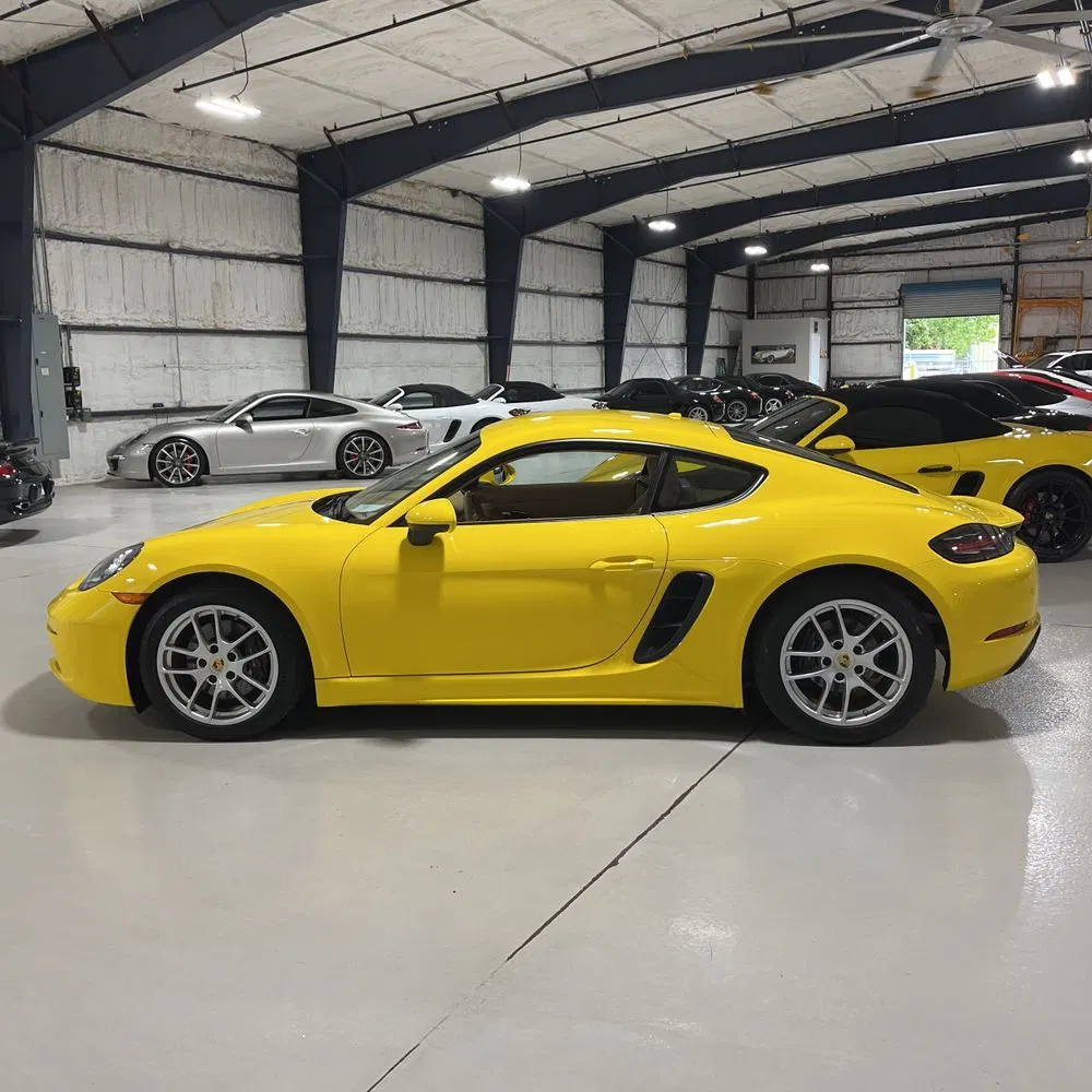 2017 Porsche 718 Cayman Base
