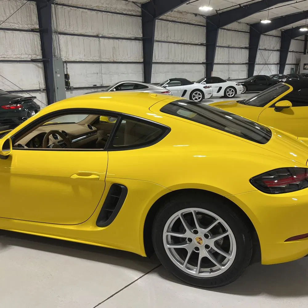 2017 Porsche 718 Cayman Base
