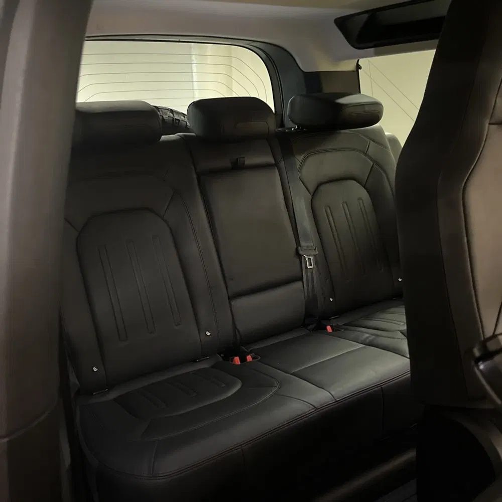 2021 Land Rover Defender 90 First Edition