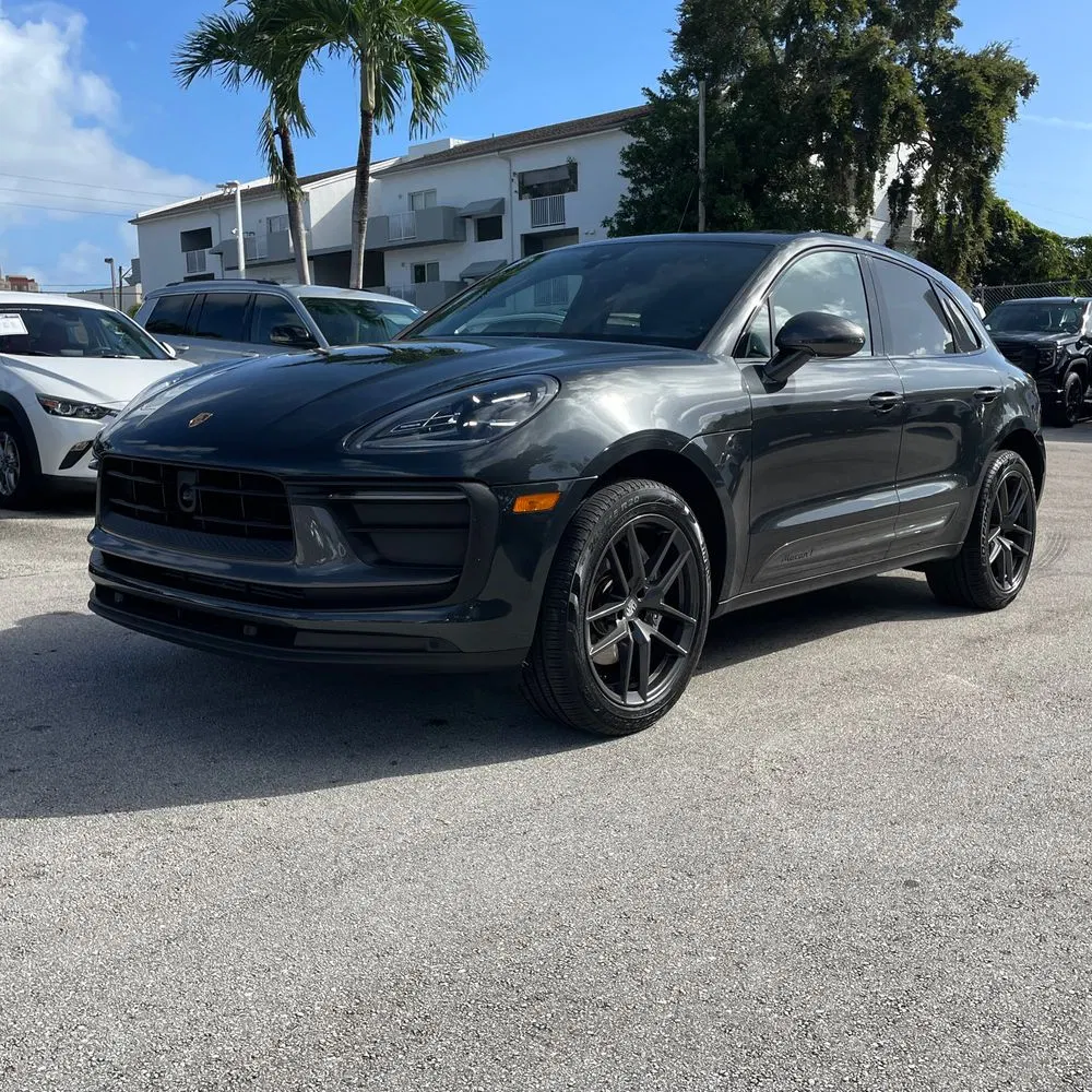 2023 Porsche Macan T
