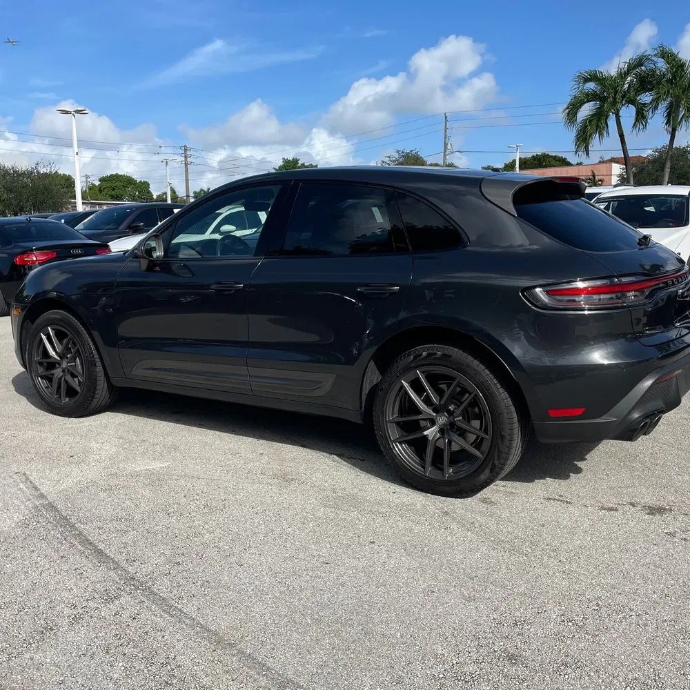 2023 Porsche Macan T