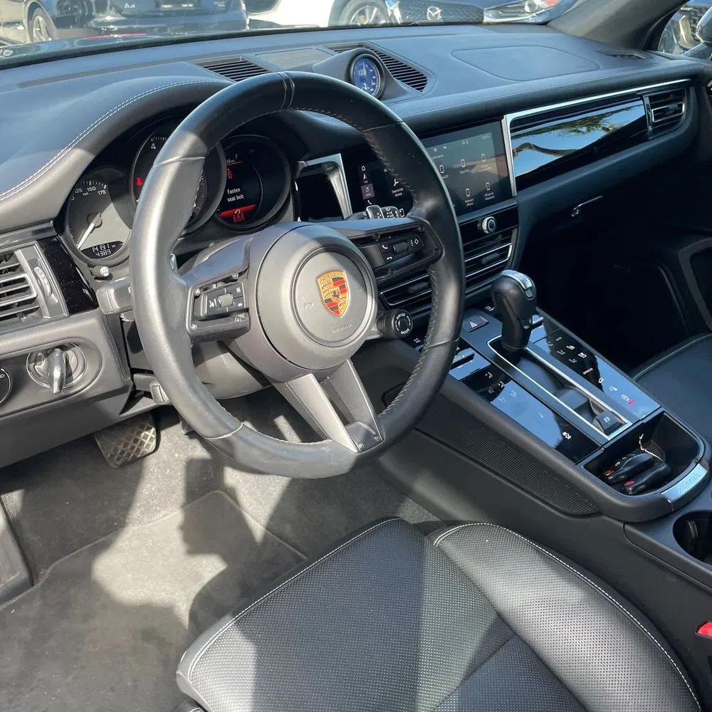2023 Porsche Macan T