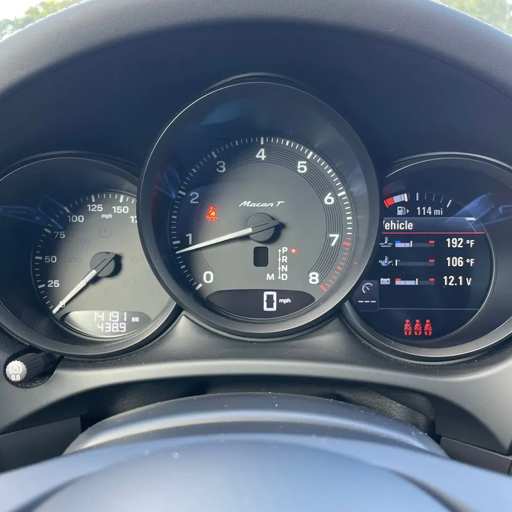2023 Porsche Macan T