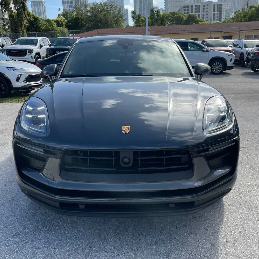 2023 Porsche Macan T