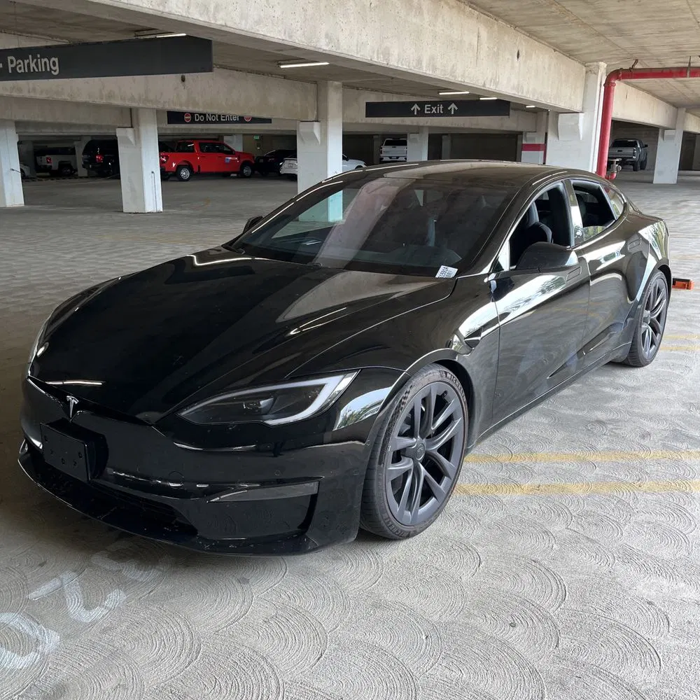 2022 Tesla Model S Plaid