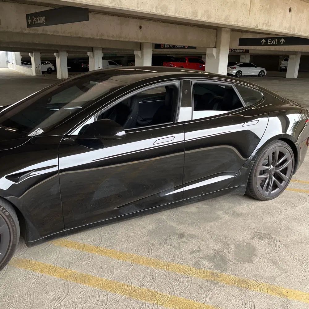2022 Tesla Model S Plaid