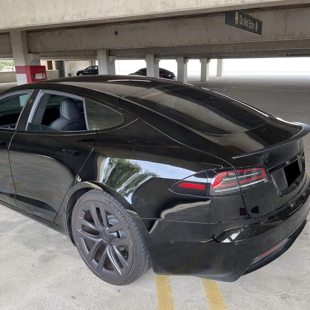 2022 Tesla Model S Plaid
