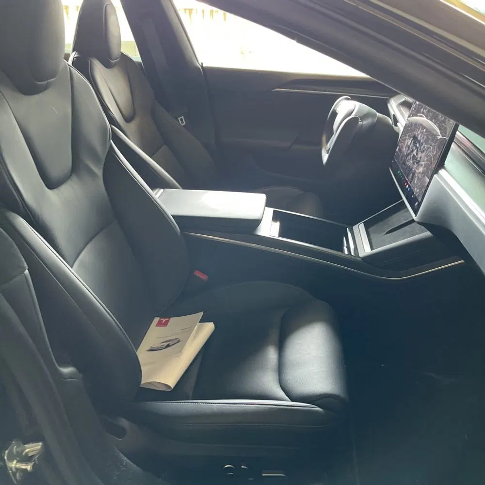 2022 Tesla Model S Plaid