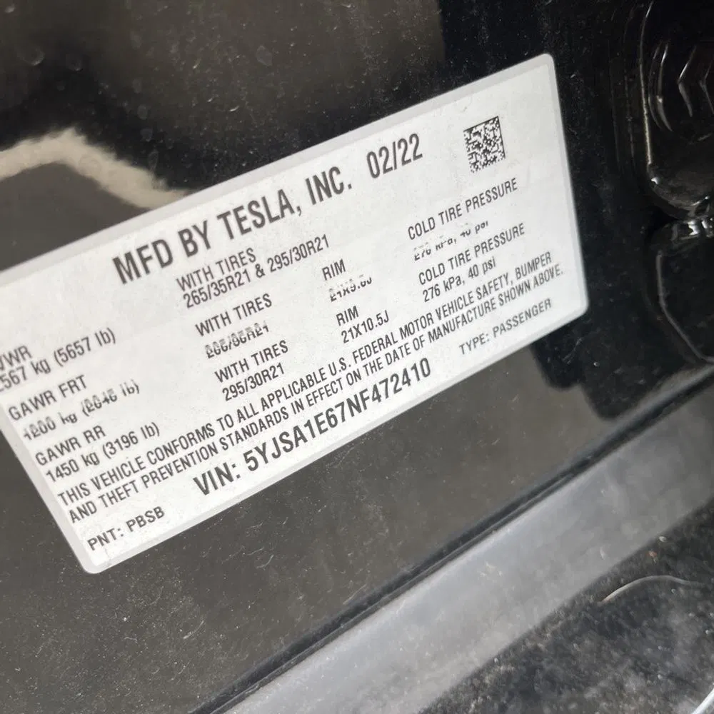 2022 Tesla Model S Plaid