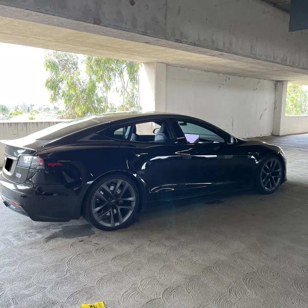 2022 Tesla Model S Plaid