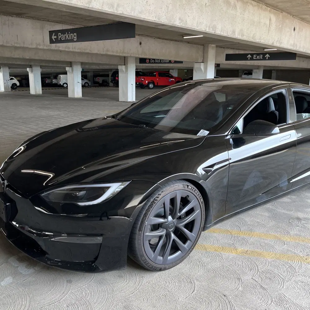 2022 Tesla Model S Plaid