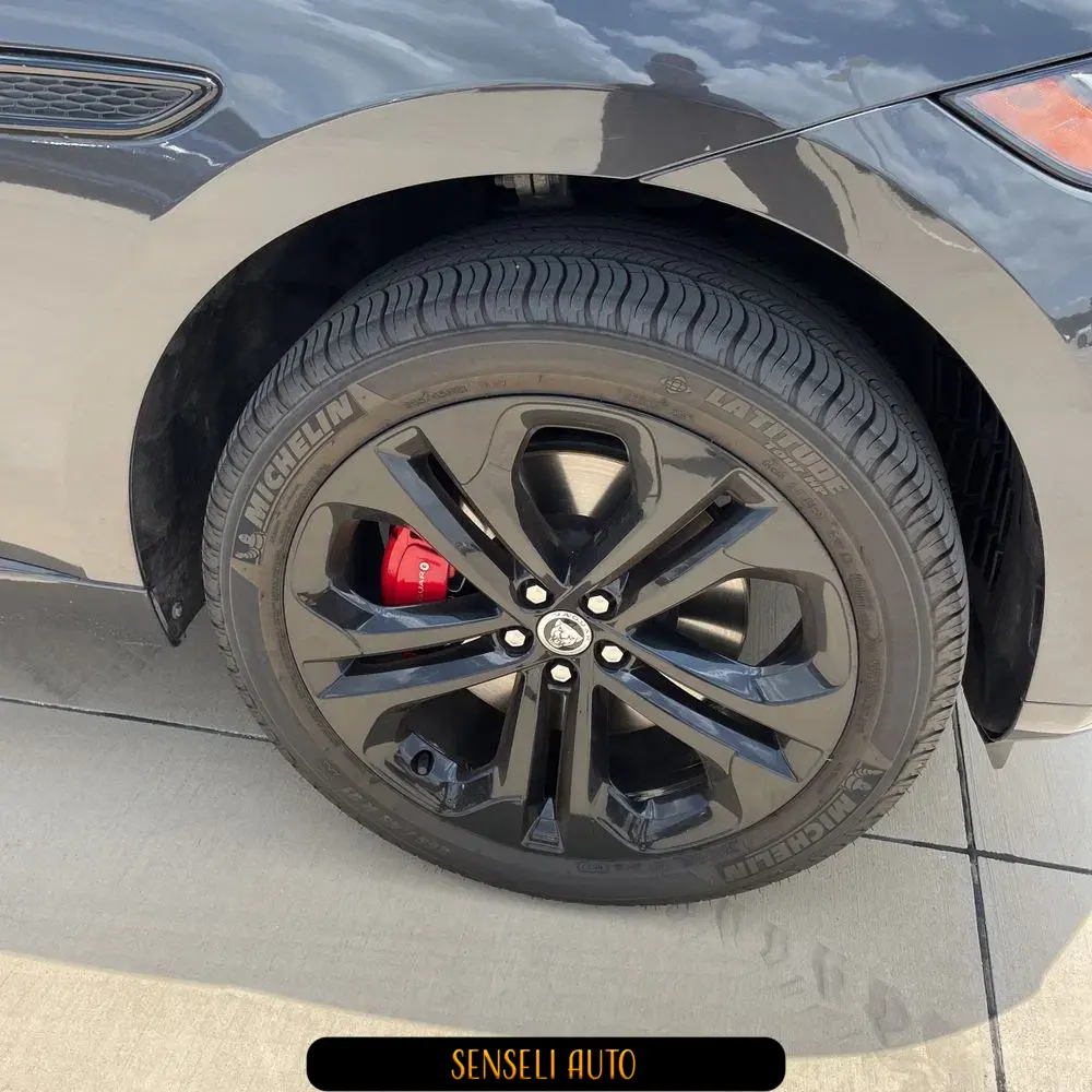 2024 Jaguar F-Pace P400 R-Dynamic S