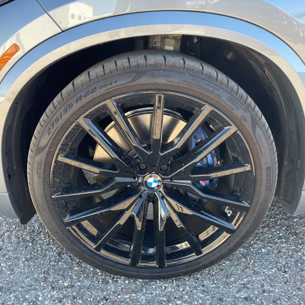 2025 BMW X5 M60i