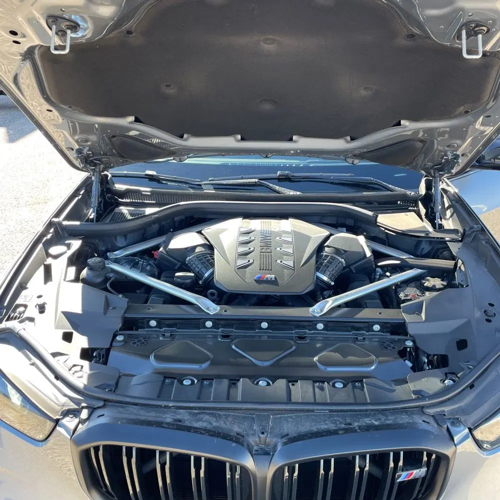 2025 BMW X5 M60i