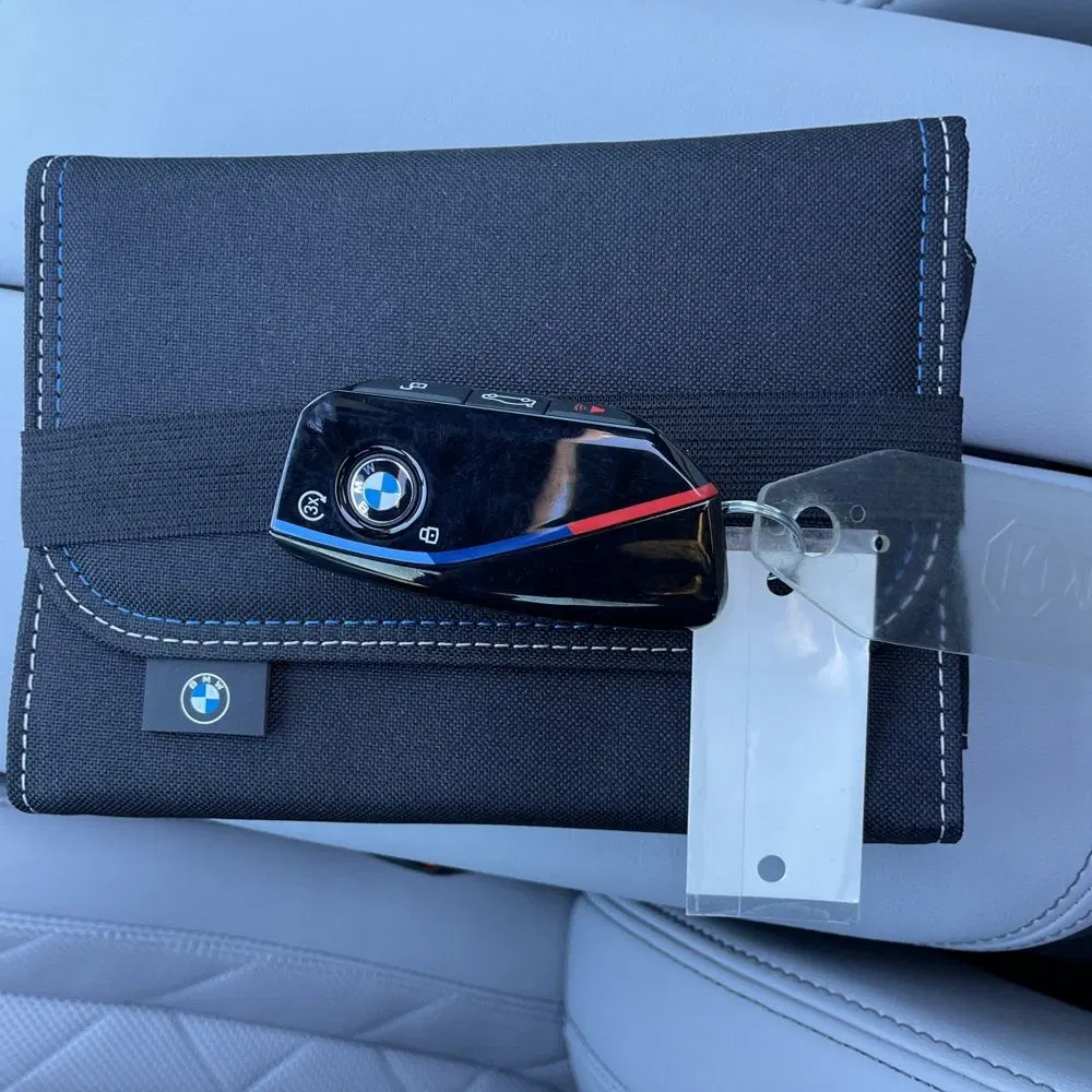 2025 BMW X5 M60i