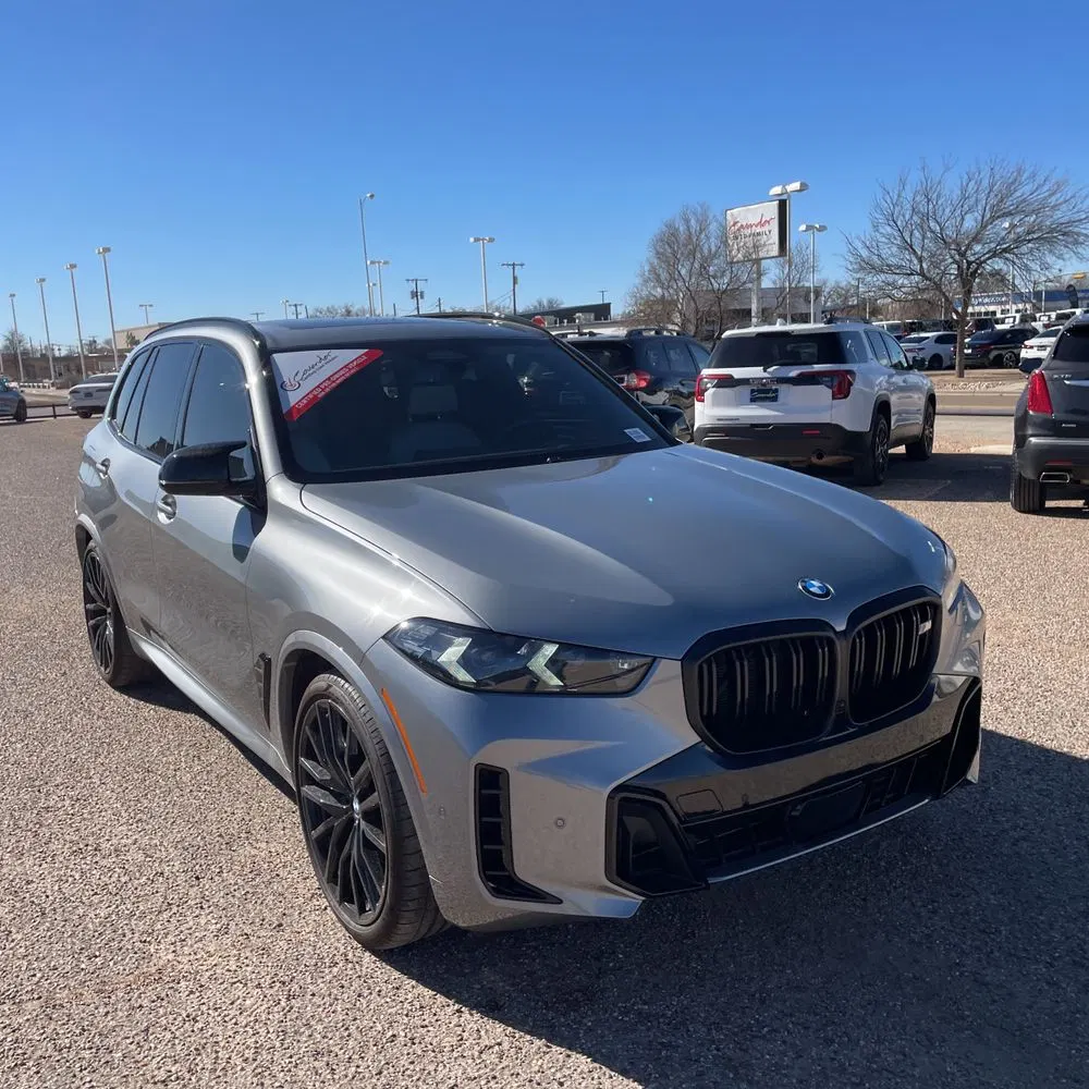 2025 BMW X5 M60i