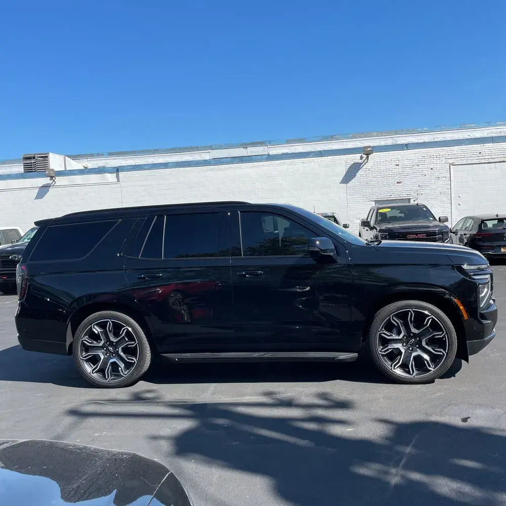 2025 Chevrolet Tahoe RST