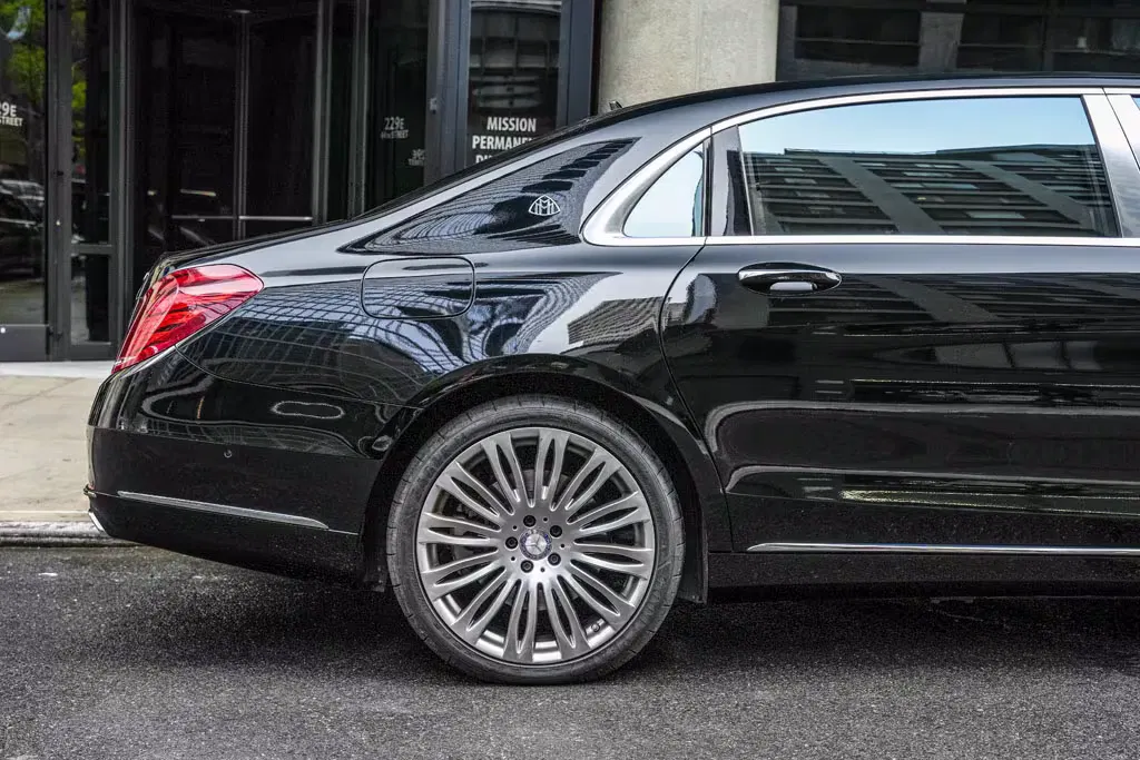 2017 Mercedes-Benz Maybach S550 Maybach S550 4MATIC