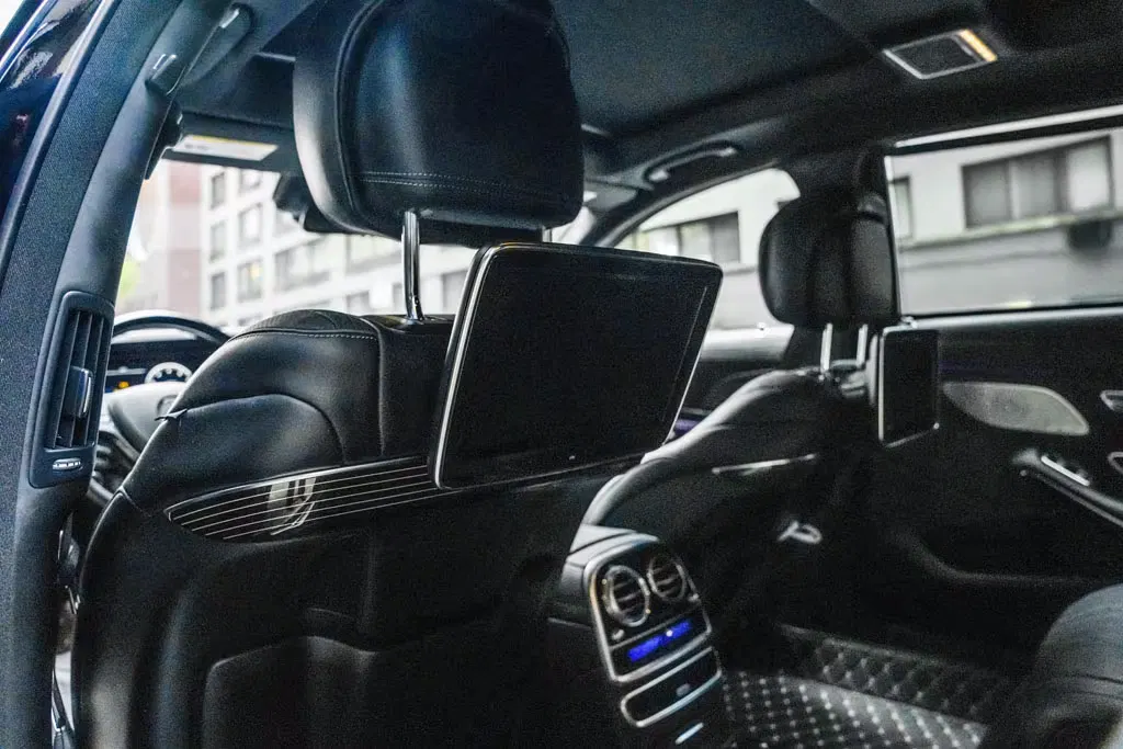 2017 Mercedes-Benz Maybach S550 Maybach S550 4MATIC