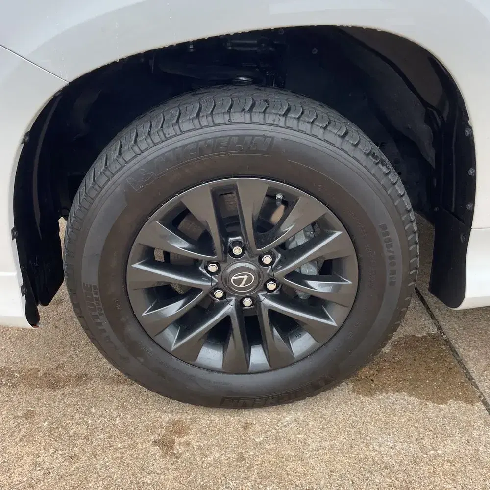 2023 Lexus GX 460 Base
