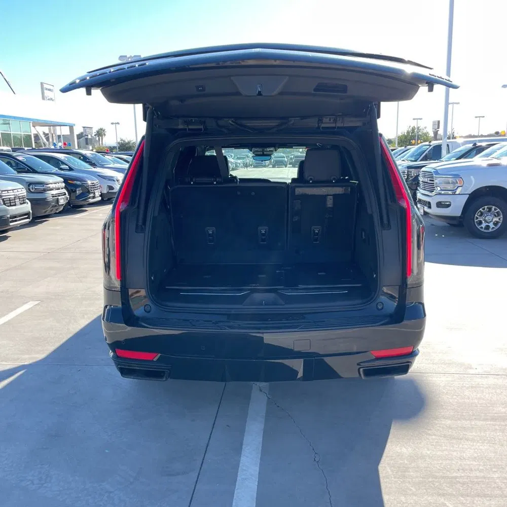 2022 Cadillac Escalade Sport