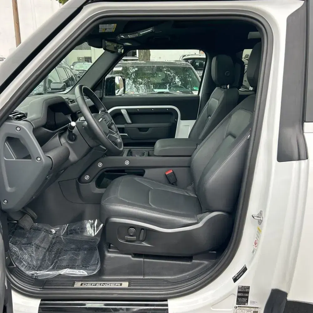 2024 Land Rover Defender 90 P400 X-Dynamic SE