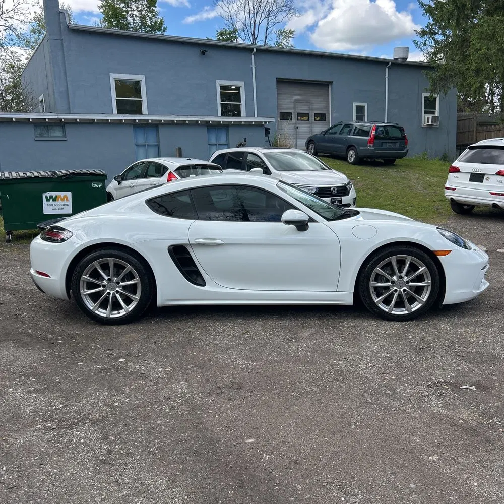 2018 Porsche 718 Cayman Base