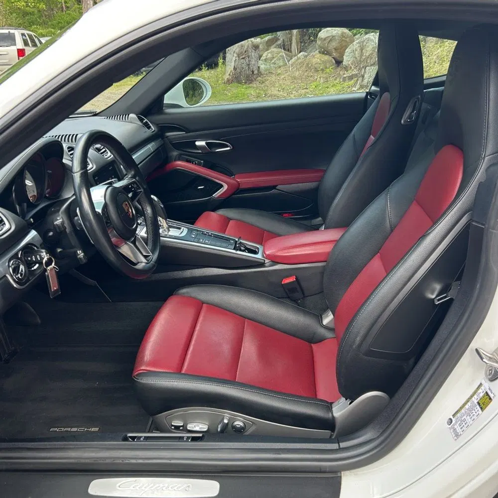 2018 Porsche 718 Cayman Base