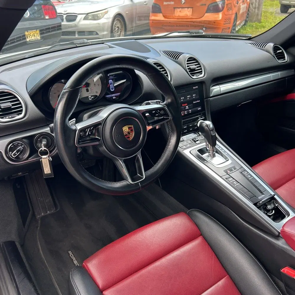 2018 Porsche 718 Cayman Base