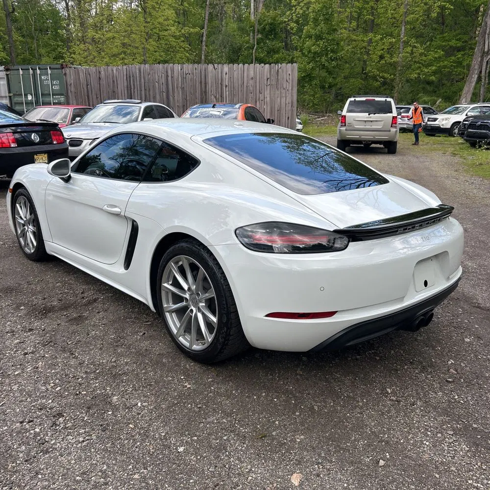 2018 Porsche 718 Cayman Base
