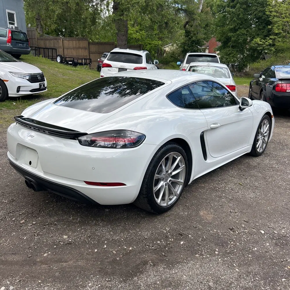 2018 Porsche 718 Cayman Base