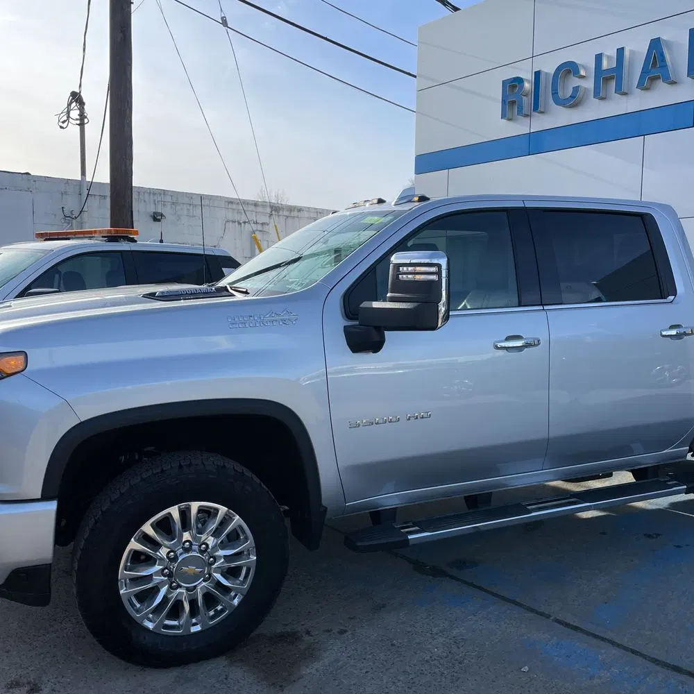 2023 Chevrolet Silverado 3500HD High Country