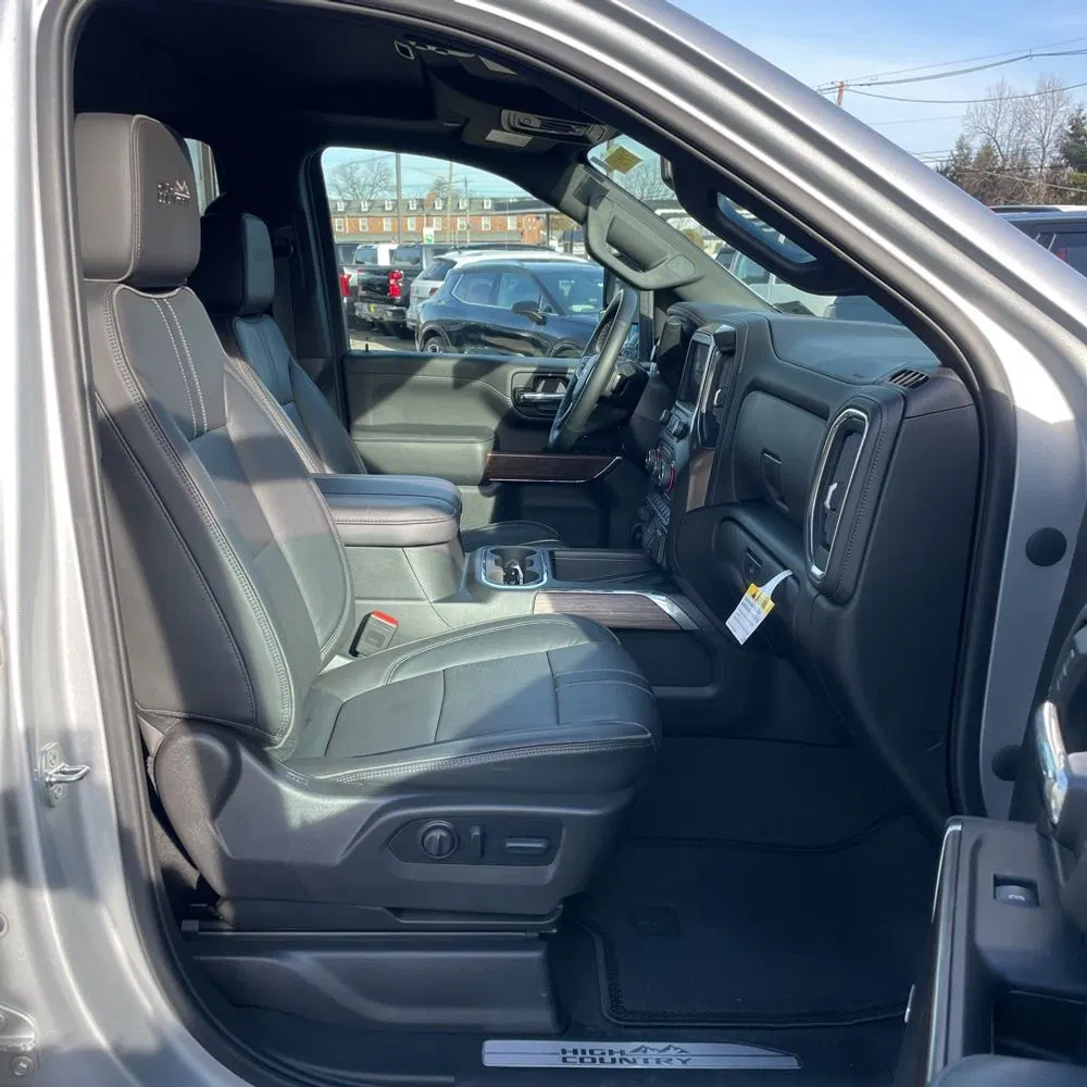 2023 Chevrolet Silverado 3500HD High Country