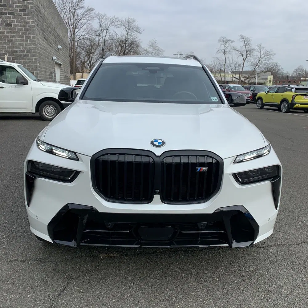 2024 BMW X7 M60i