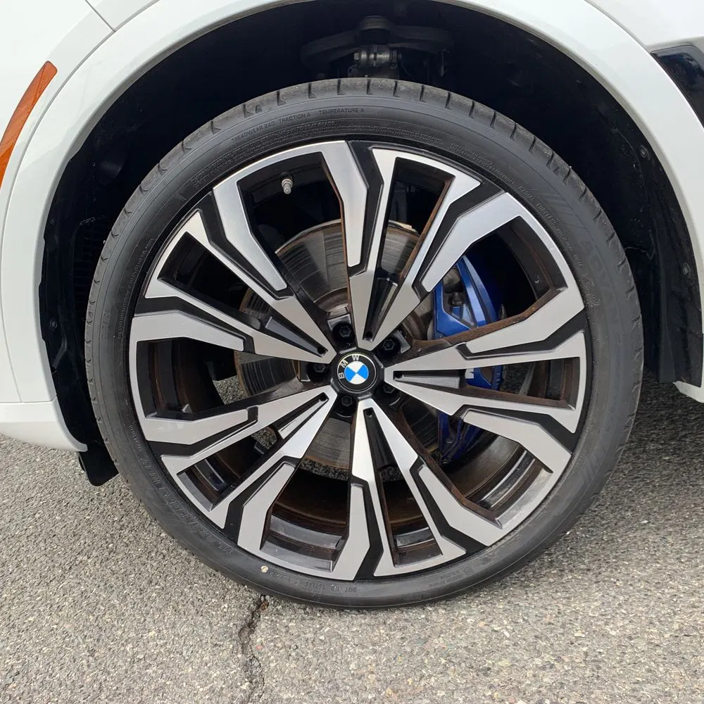 2024 BMW X7 M60i