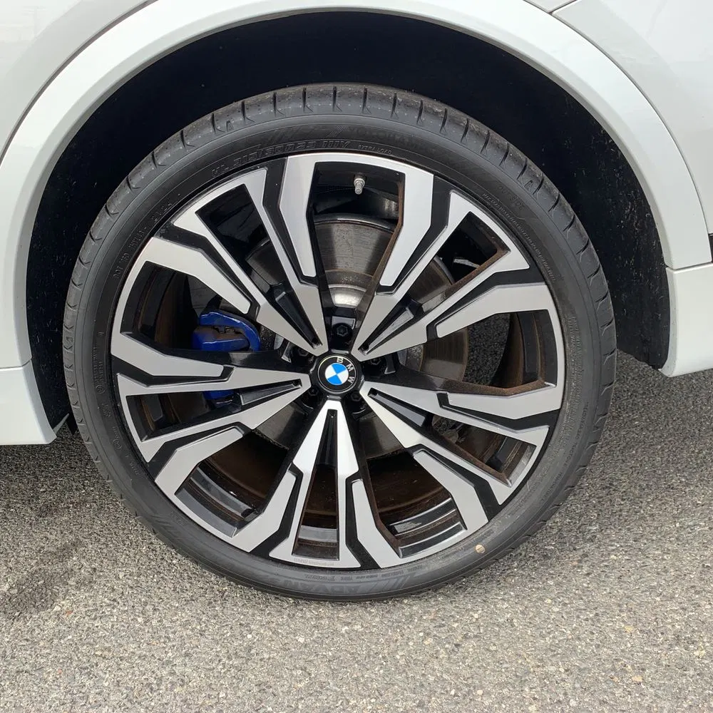 2024 BMW X7 M60i