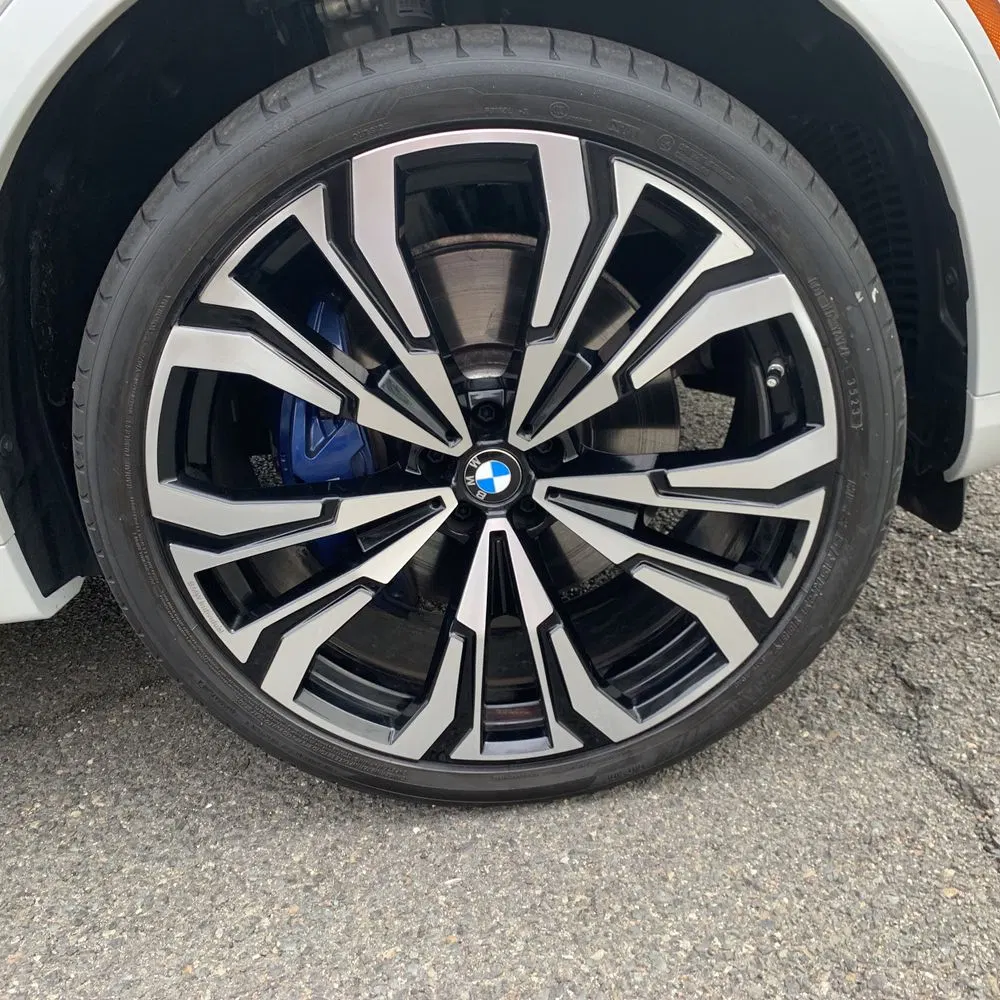 2024 BMW X7 M60i