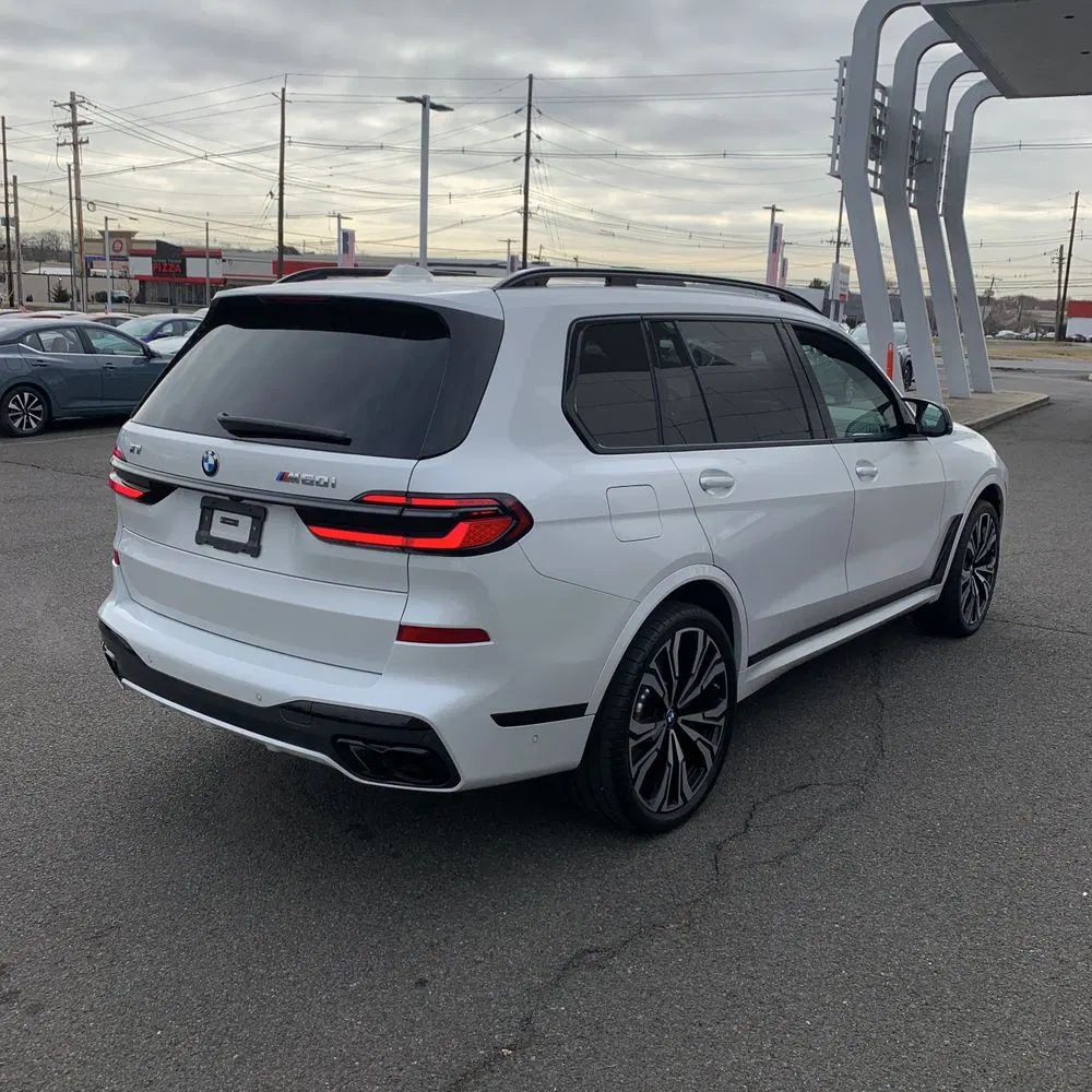 2024 BMW X7 M60i