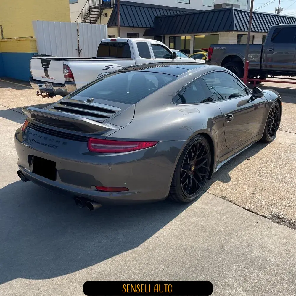 2016 Porsche 911 Carrera 2 GTS