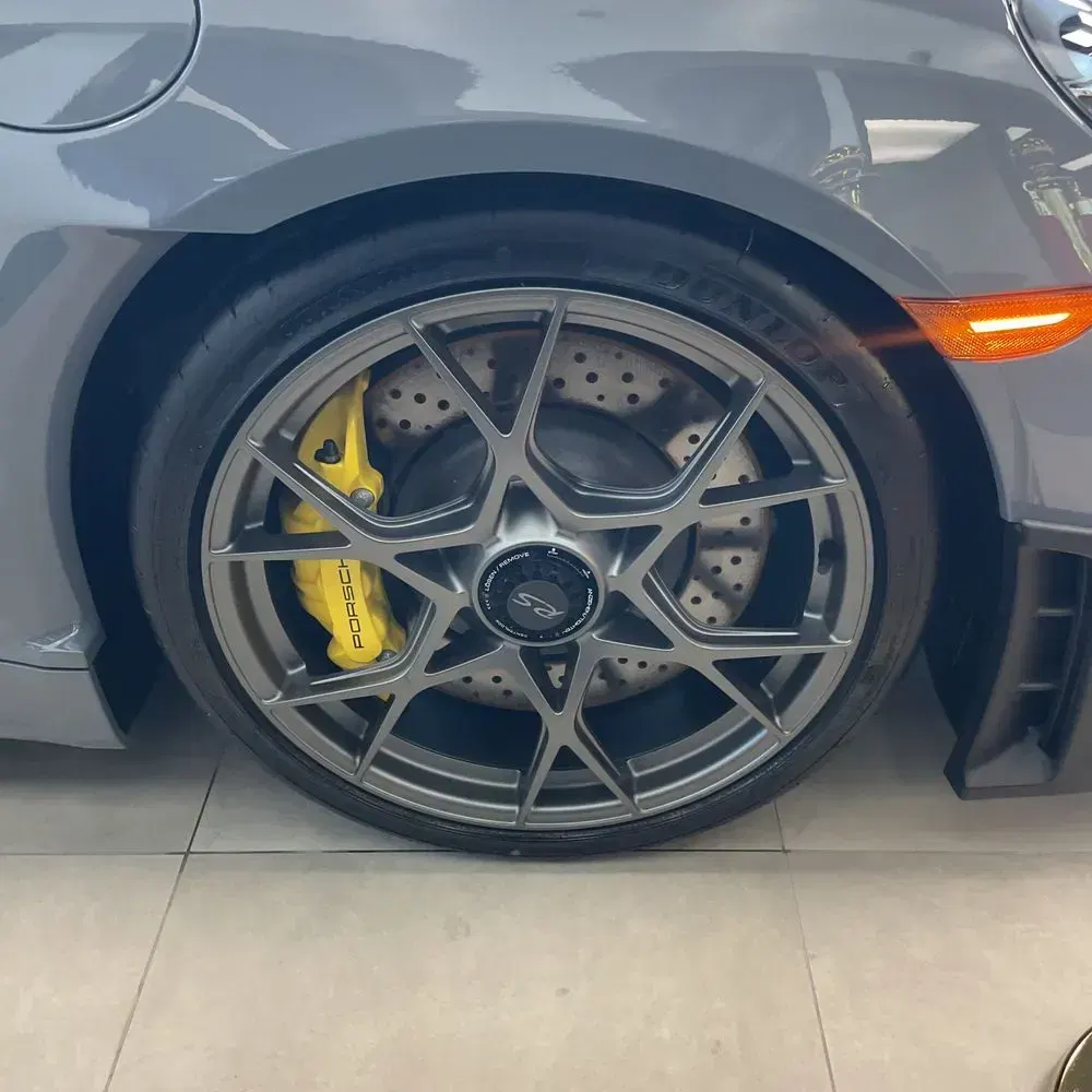 2025 Porsche 718 Boxster Spyder RS