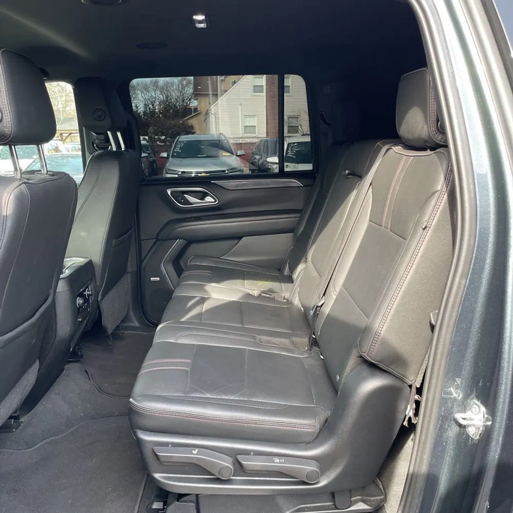 2021 Chevrolet Suburban RST