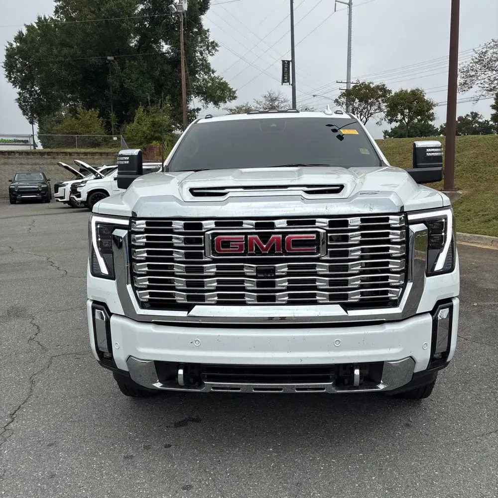 2025 GMC Sierra 3500HD Denali