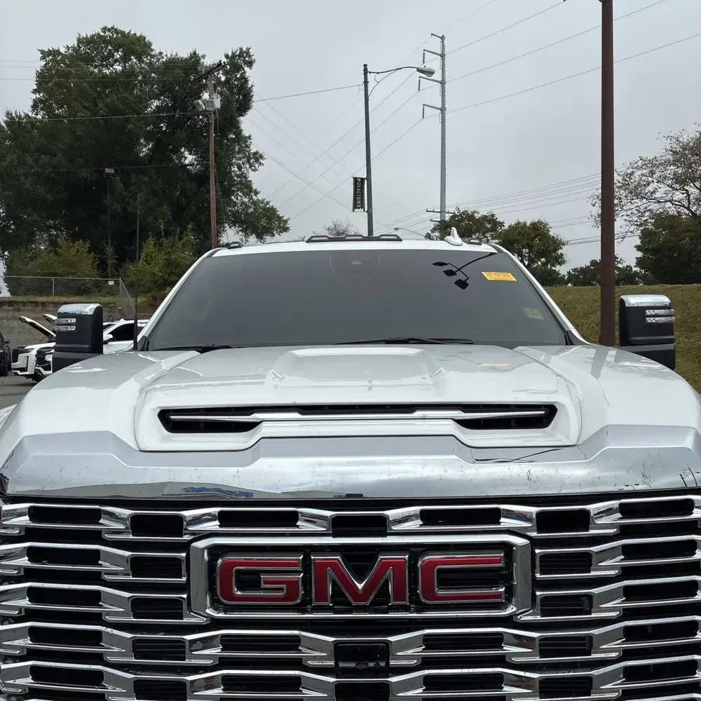 2025 GMC Sierra 3500HD Denali